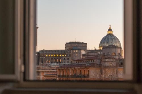 St.Peters Mirror - Romantic View