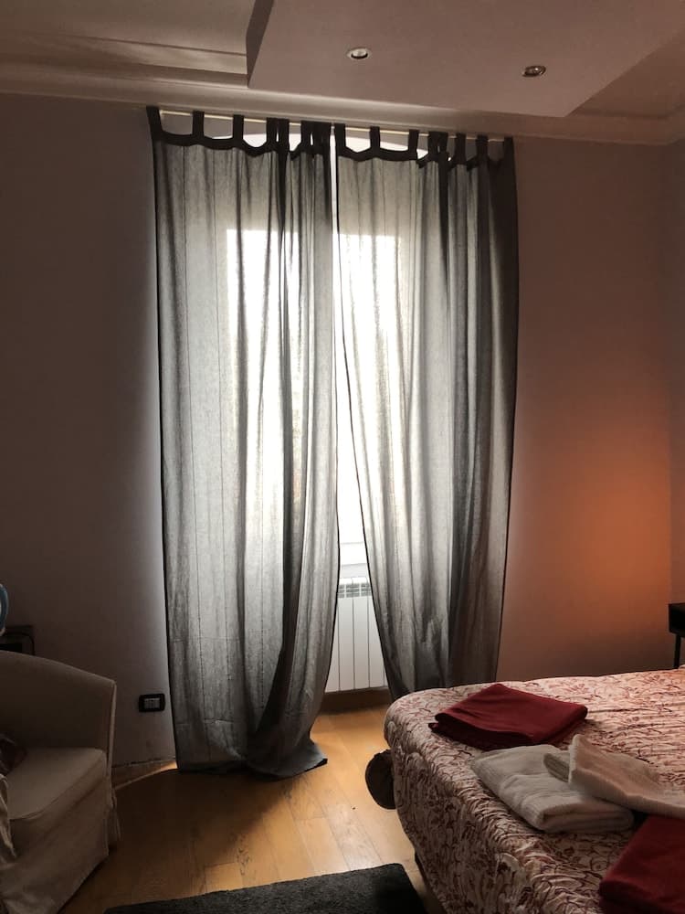 Paradise Rooms