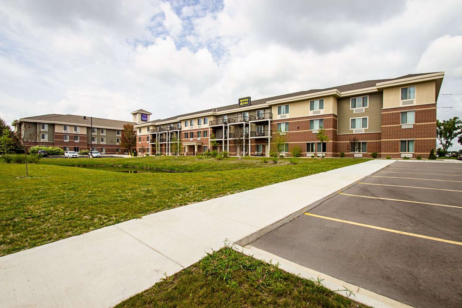 Mainstay Suites Madison - Monona
