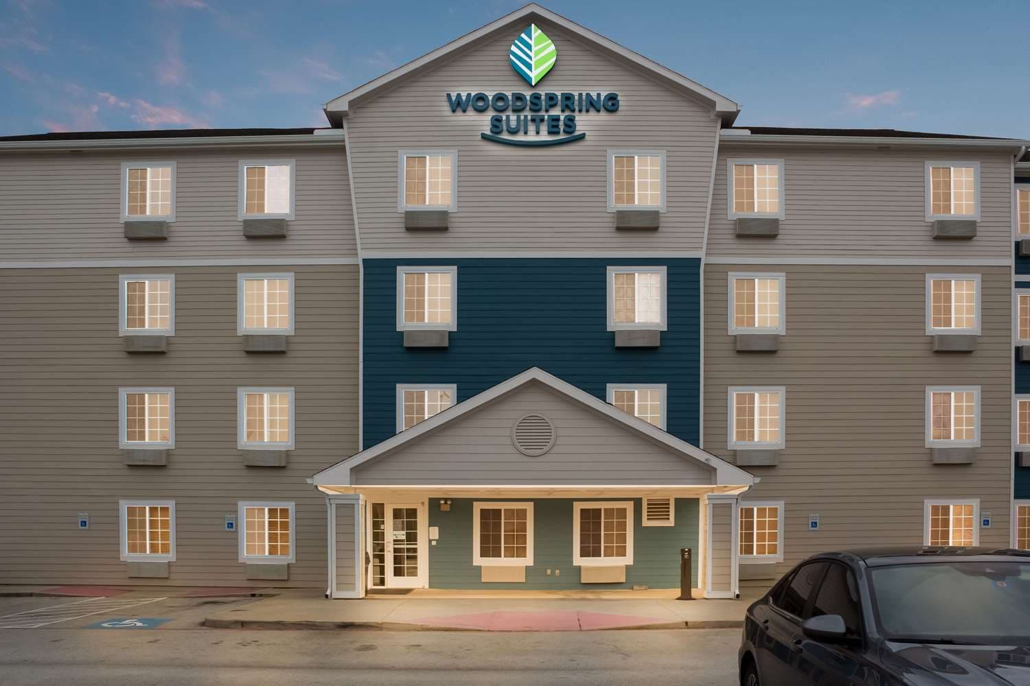 Woodspring Suites Conroe