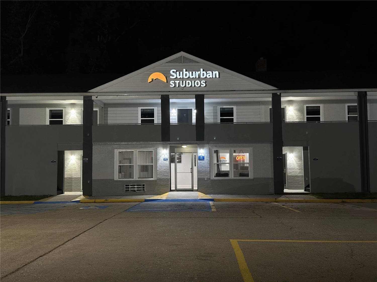 Suburban Studios Newport News - Hampton