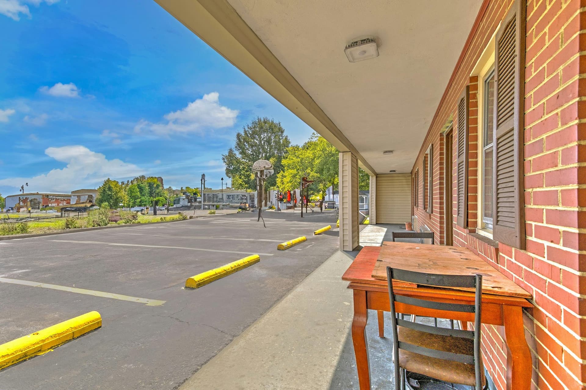 Oyo Palm Leaf Motel