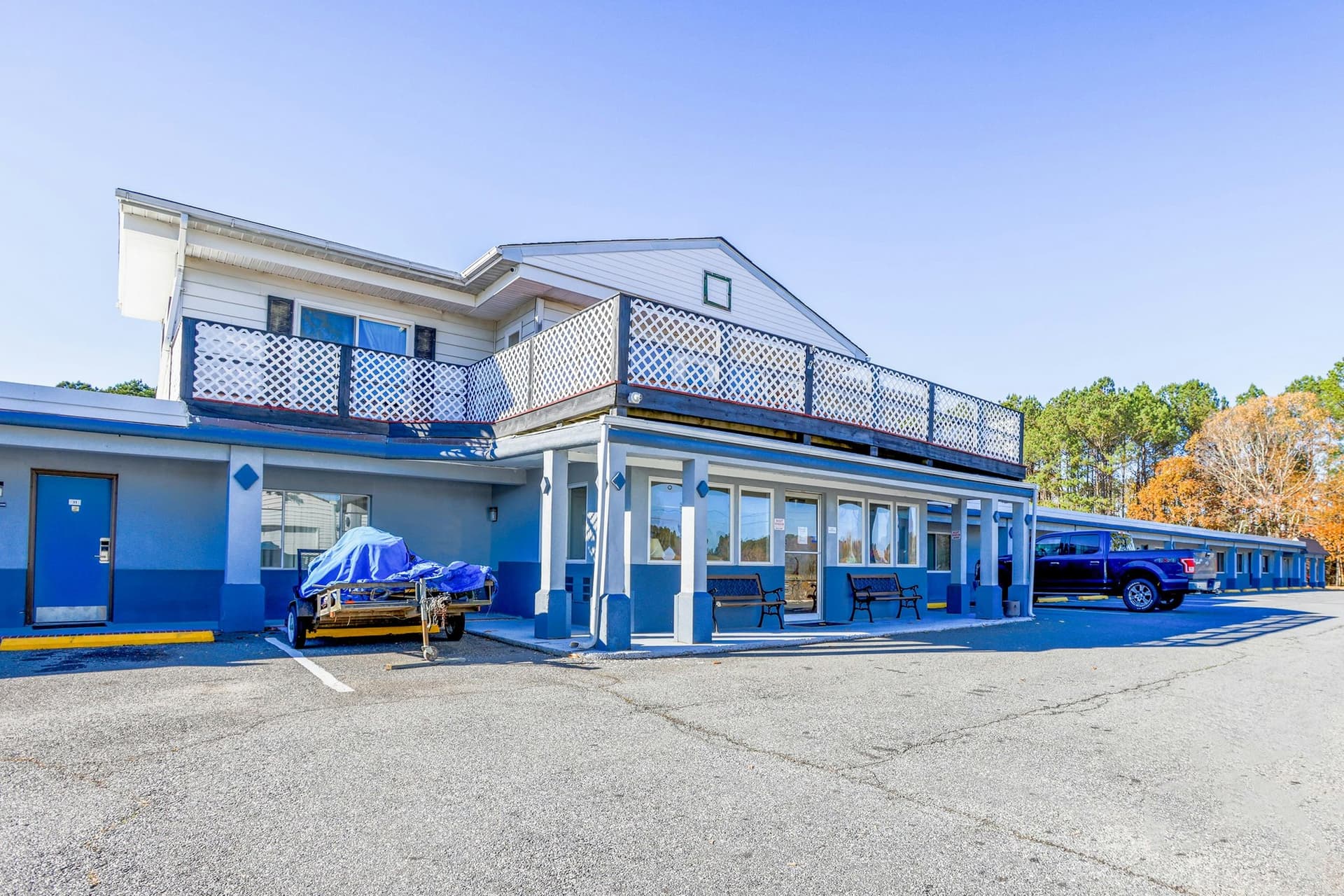 Whispering Pines By Hotel O