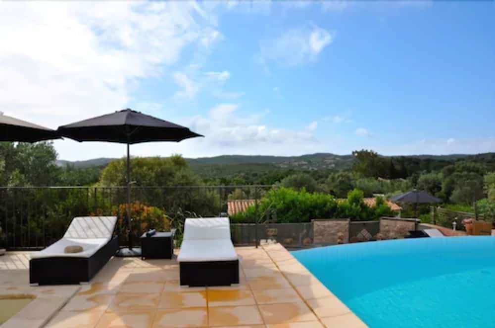 Covered patio with ocean view