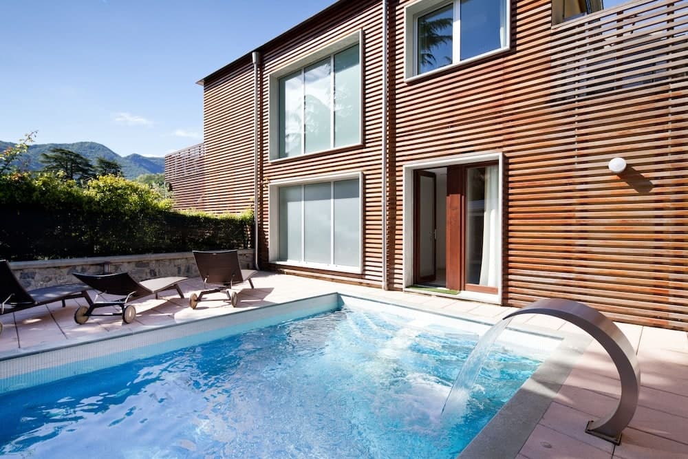 Covered patio with ocean view