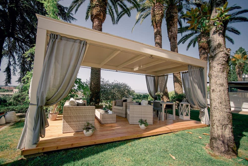 Covered patio with ocean view