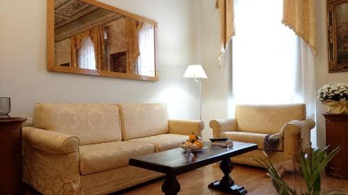 Tornabuoni La Petite Suite
