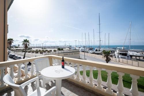 Villa Liberty with Private Beach