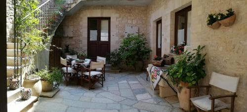 Erice Pietre Antiche - Classic Suites