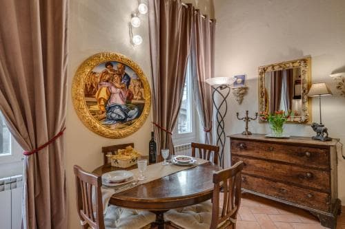 Dante States Apartments