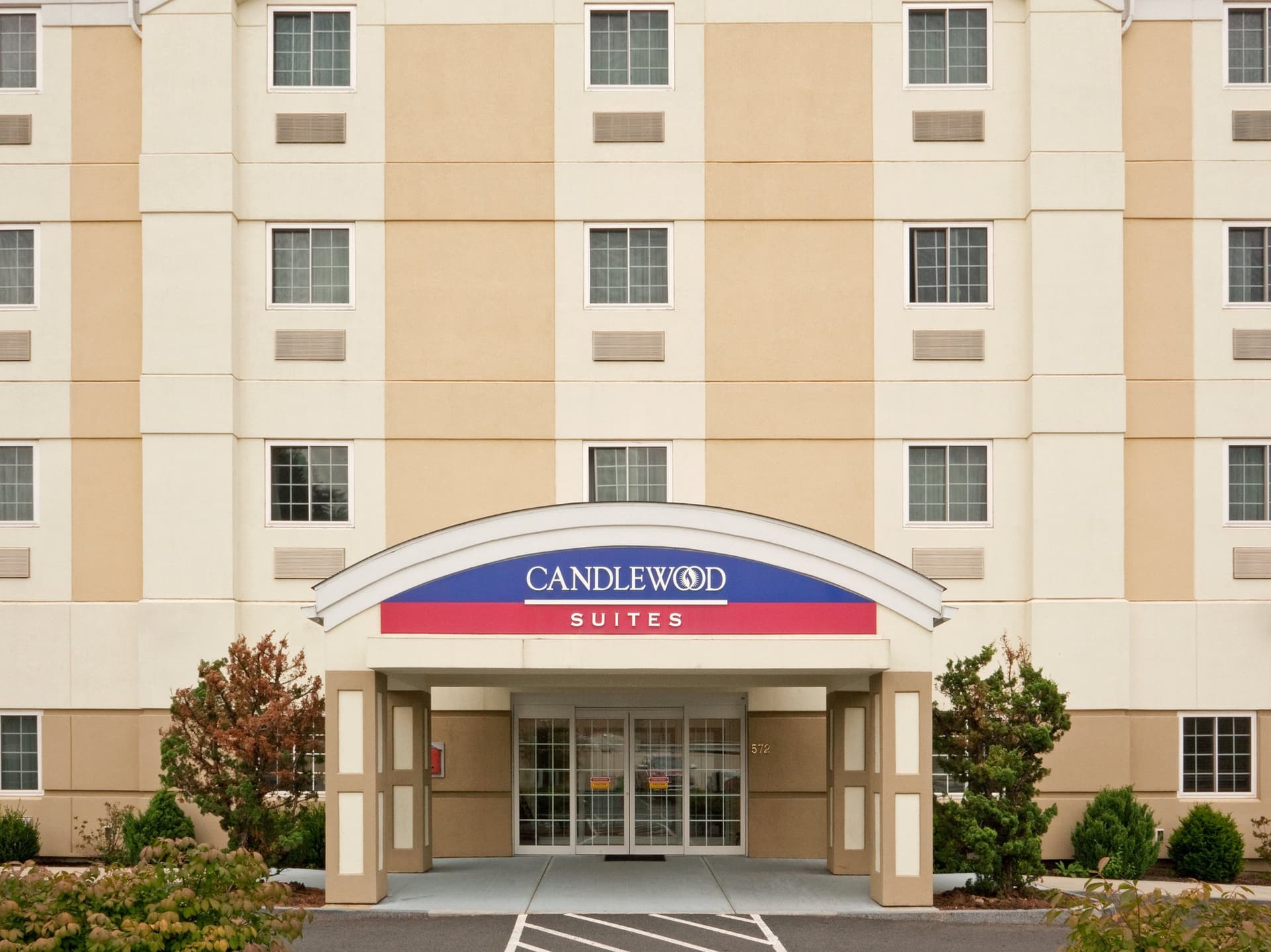 Candlewood Suites West
