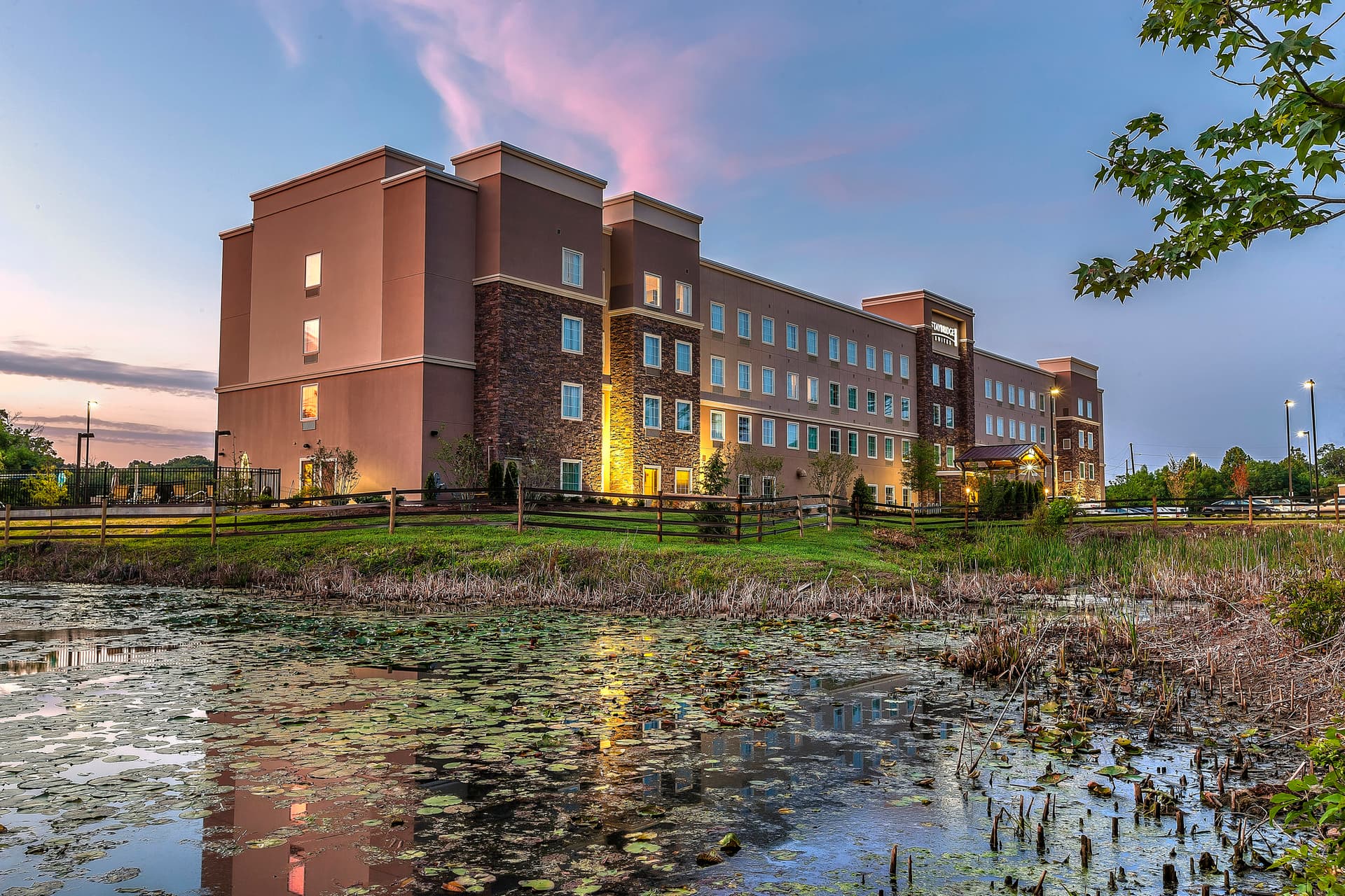 Staybridge Stes West