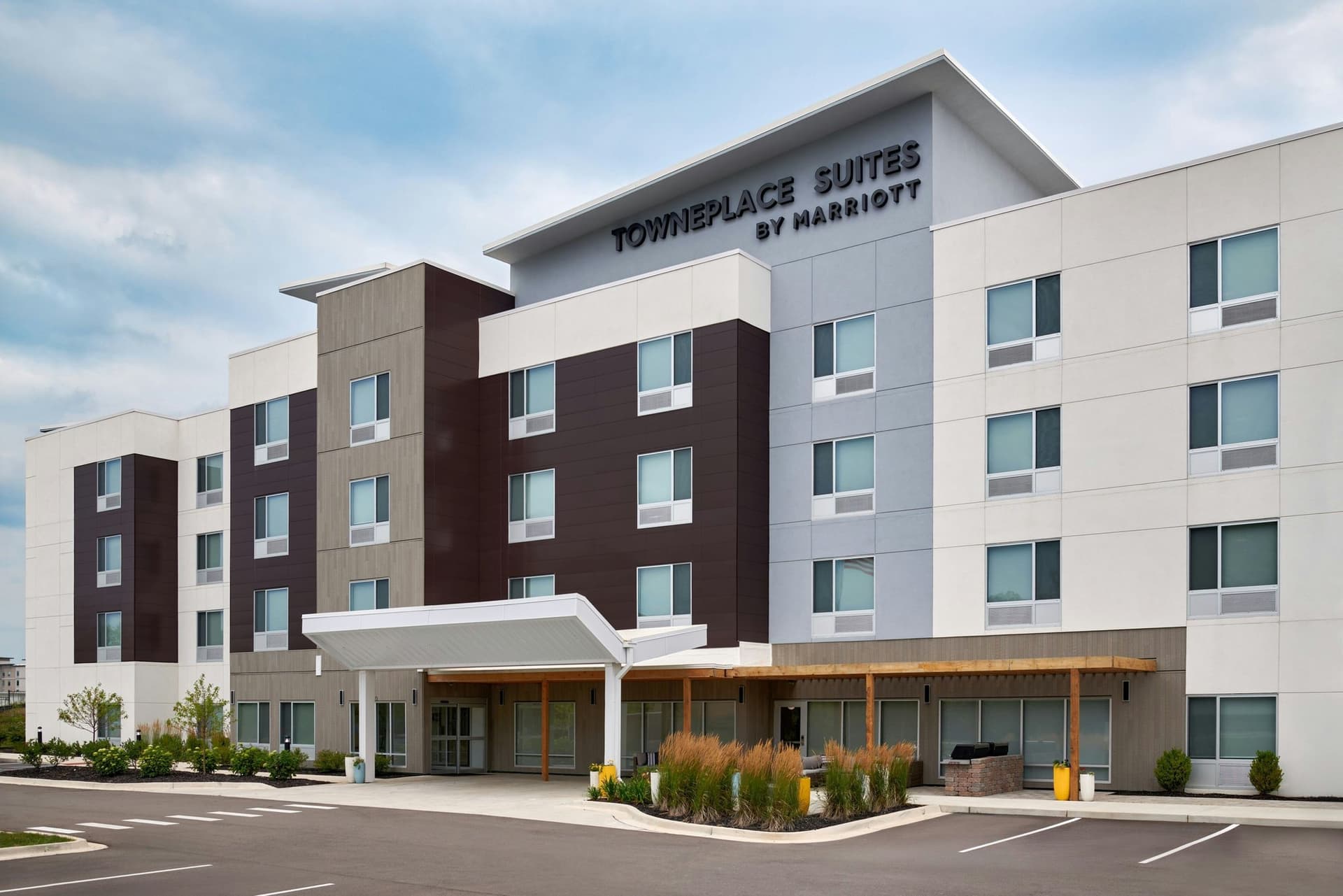 Towneplace Suites By Marriott Lansing North