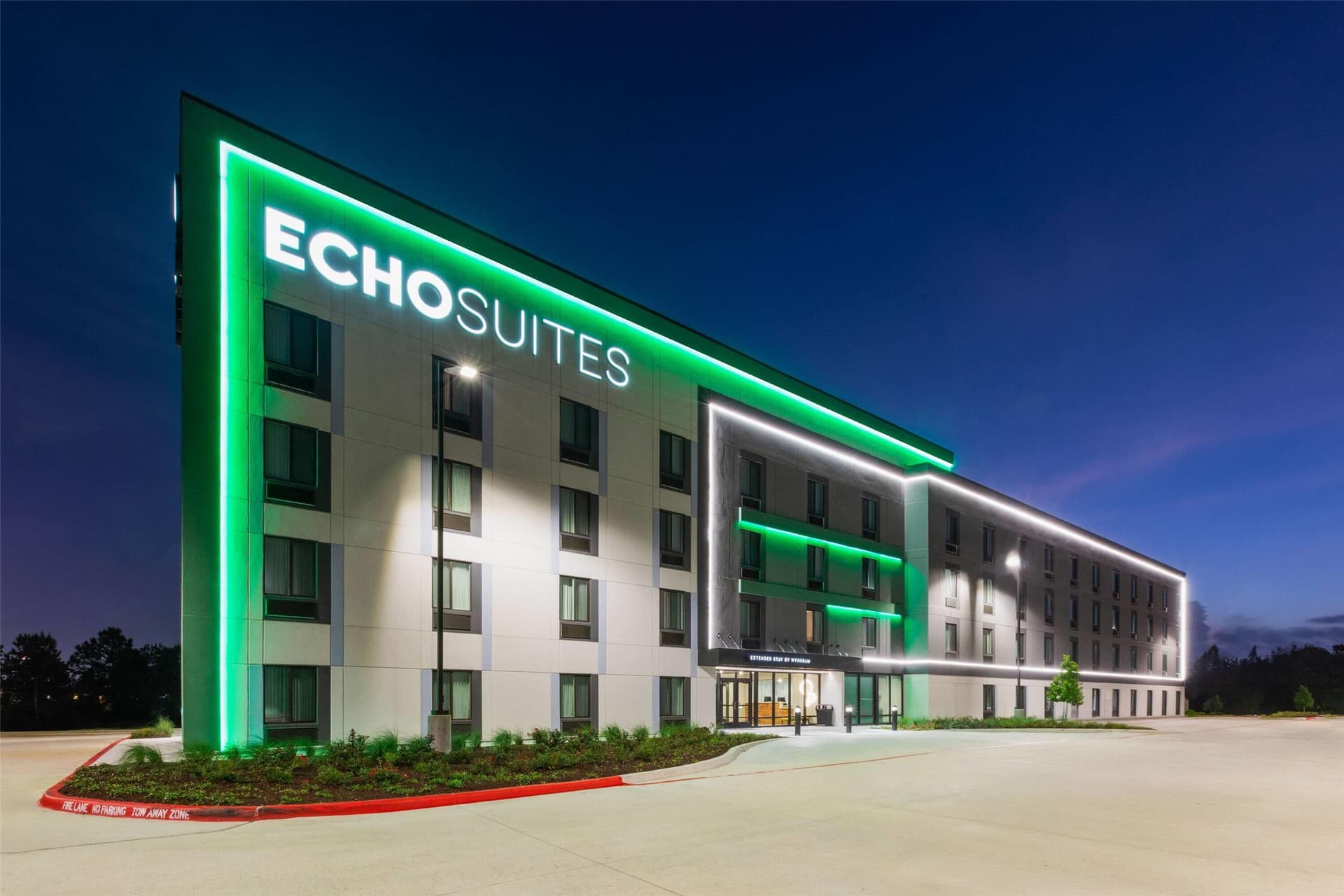 Echo Suites Pasadena