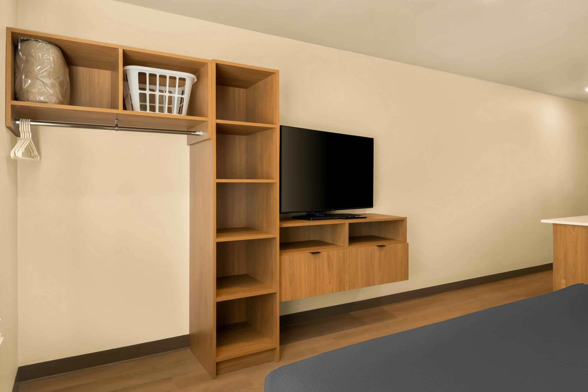 Livaway Suites Salt Lake City Draper