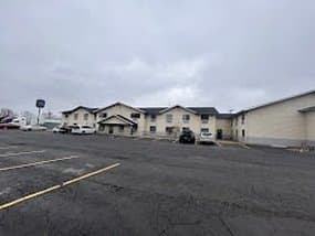 Coldwater Inn Suites Near I