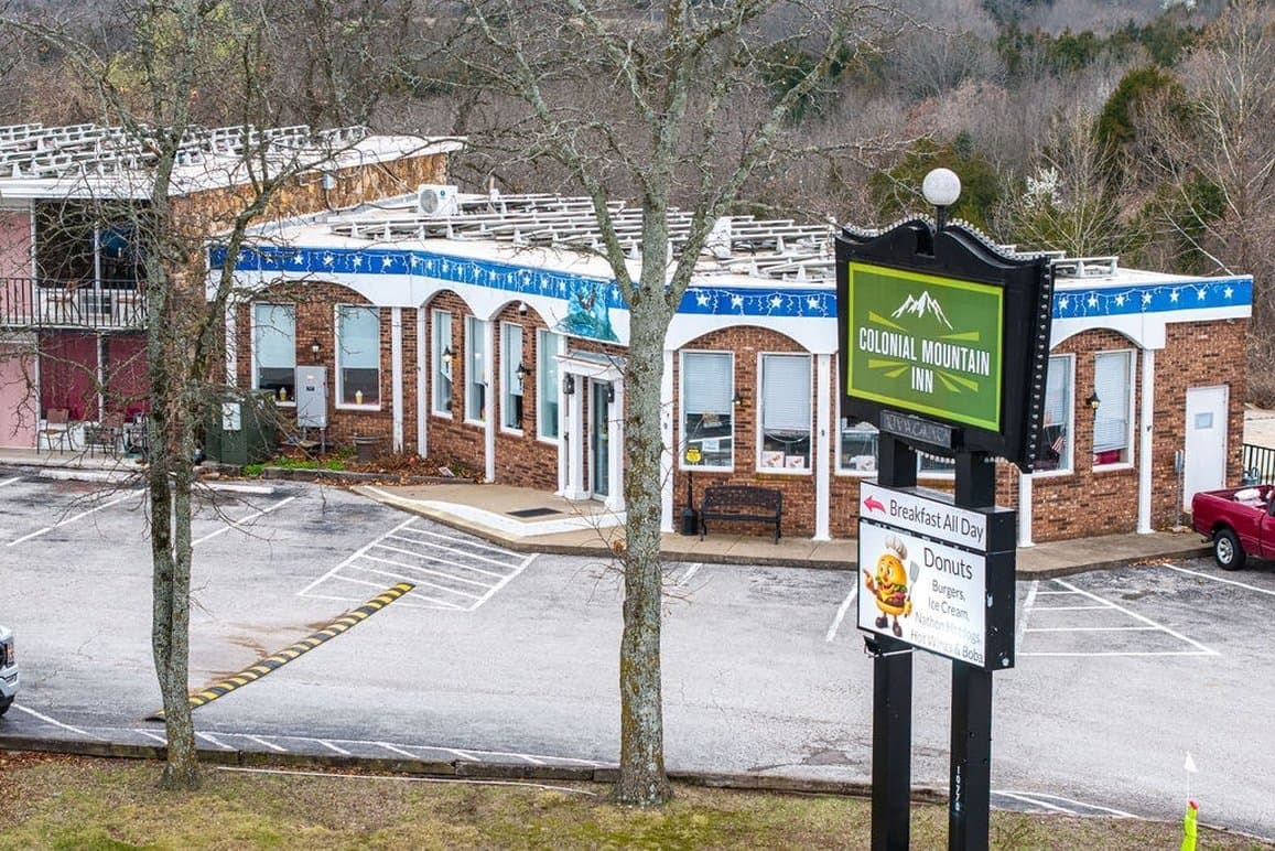 Colonial Mountain Inn Branson