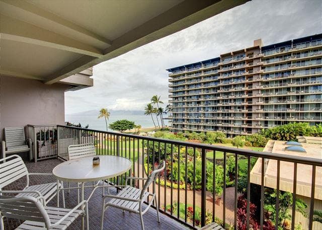 Covered patio with ocean view