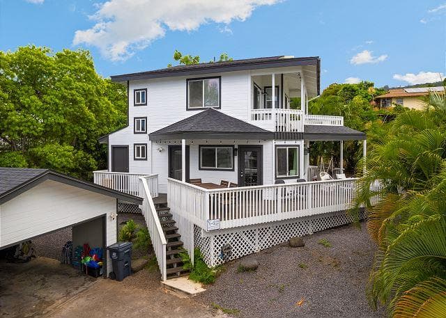 Covered patio with ocean view