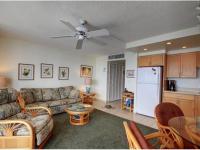 Kihei condo rental: Kihei Beach - 1BR Condo Beach Front #405