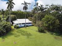 Hilo vacation rental: My Hilo Home - 4BR Home - Garden View