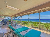 Lahaina condo rental: Puamana - 2BR Condo Oceanfront #160-4