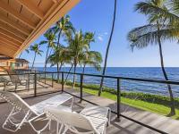 Lahaina condo rental: Puamana - 2BR Townhome Ocean Front #43-2