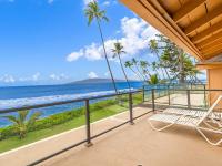 Lahaina condo rental: Puamana - 2BR Townhome Ocean Front #43-2