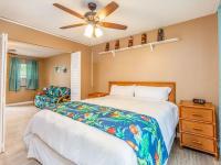 Kona condo rental: Kona Shores - 1BR Condo King #130