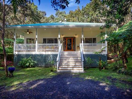 Volcano vacation rental: Hale Mauka