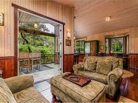 Volcano vacation rental: Maile Treehouse - 2BR Home King