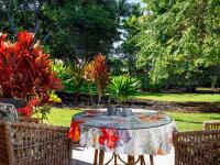 Kona condo rental: Keauhou Kona Surf and Racquet Club - 2BR Condo King #8-101