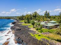 Keaau vacation rental: Temple Tree Retreat - 3BR Home Ocean View King