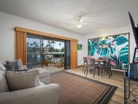 Kona condo rental: Kona Plaza - 1BR Condo King #210
