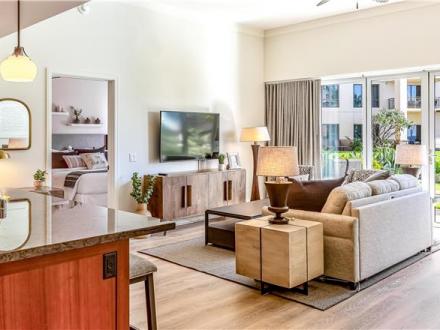 Lahaina condo rental: Honua Kai - Hokulani - 2BR Condo #110