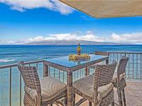 Lahaina condo rental: Royal Kahana - 2BR Condo Beach View #1010
