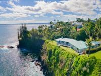 Hilo vacation rental: Hale Kuikahi - 4BR Home Ocean View
